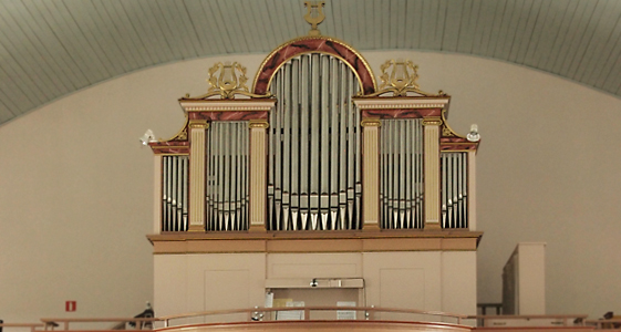 Orgel på läktaren i Myckleby kyrka.