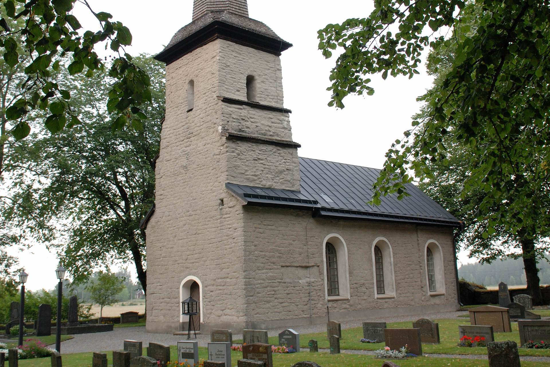 Ekers kyrka