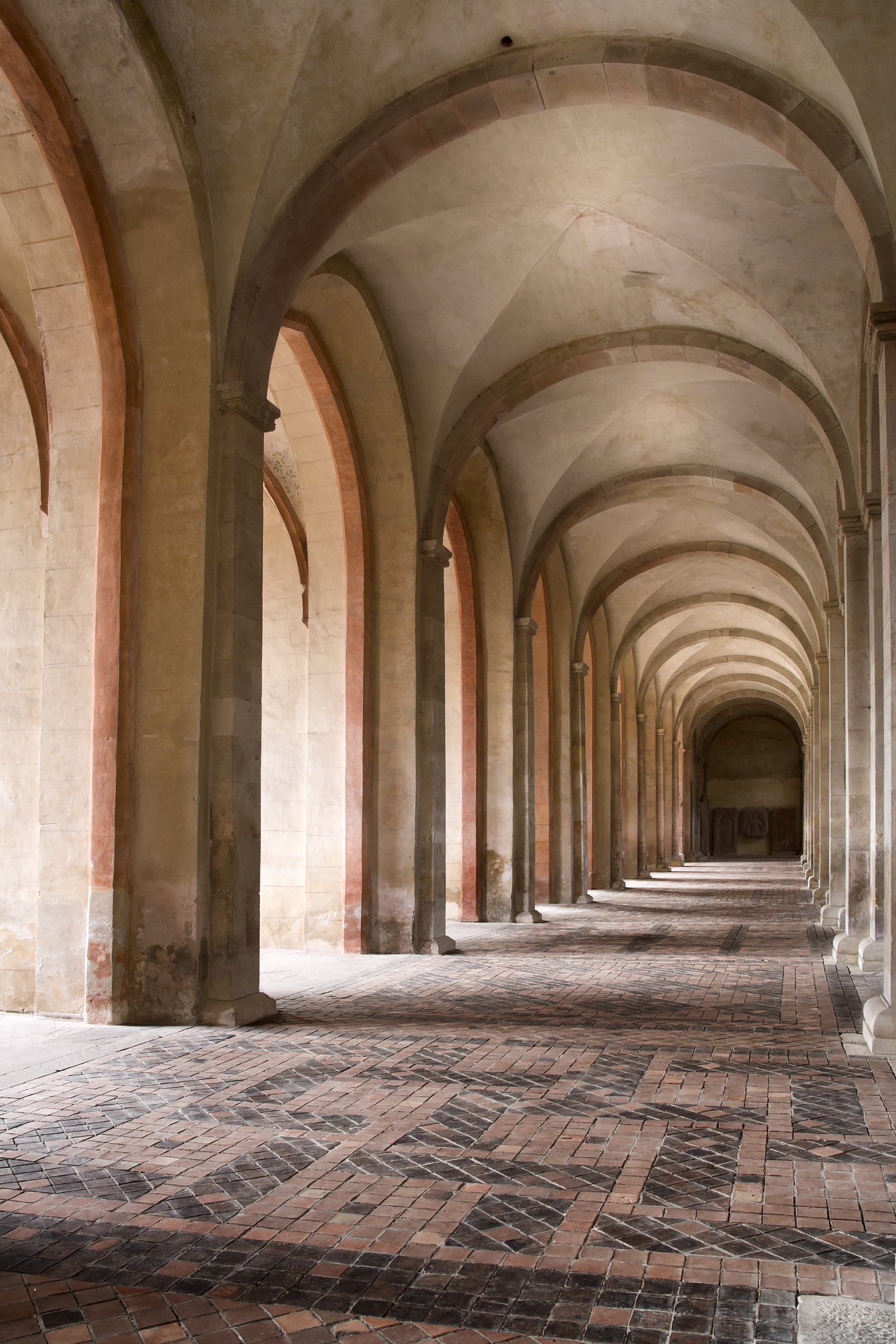 Romanska bågar, valv