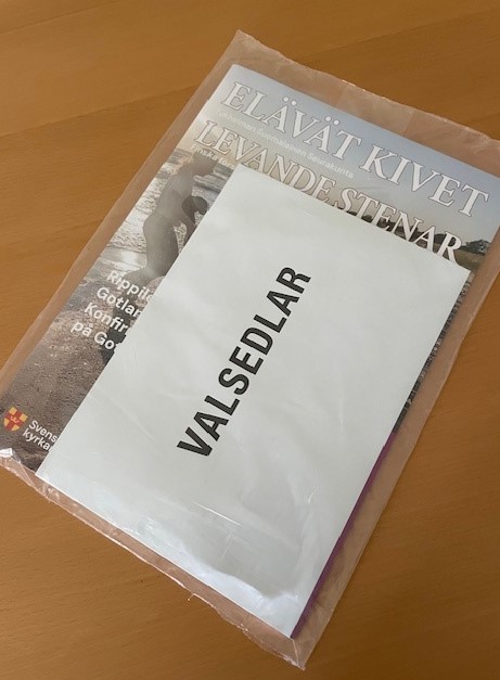 Lehti ja kuori. jossa lukee Valsedlar.