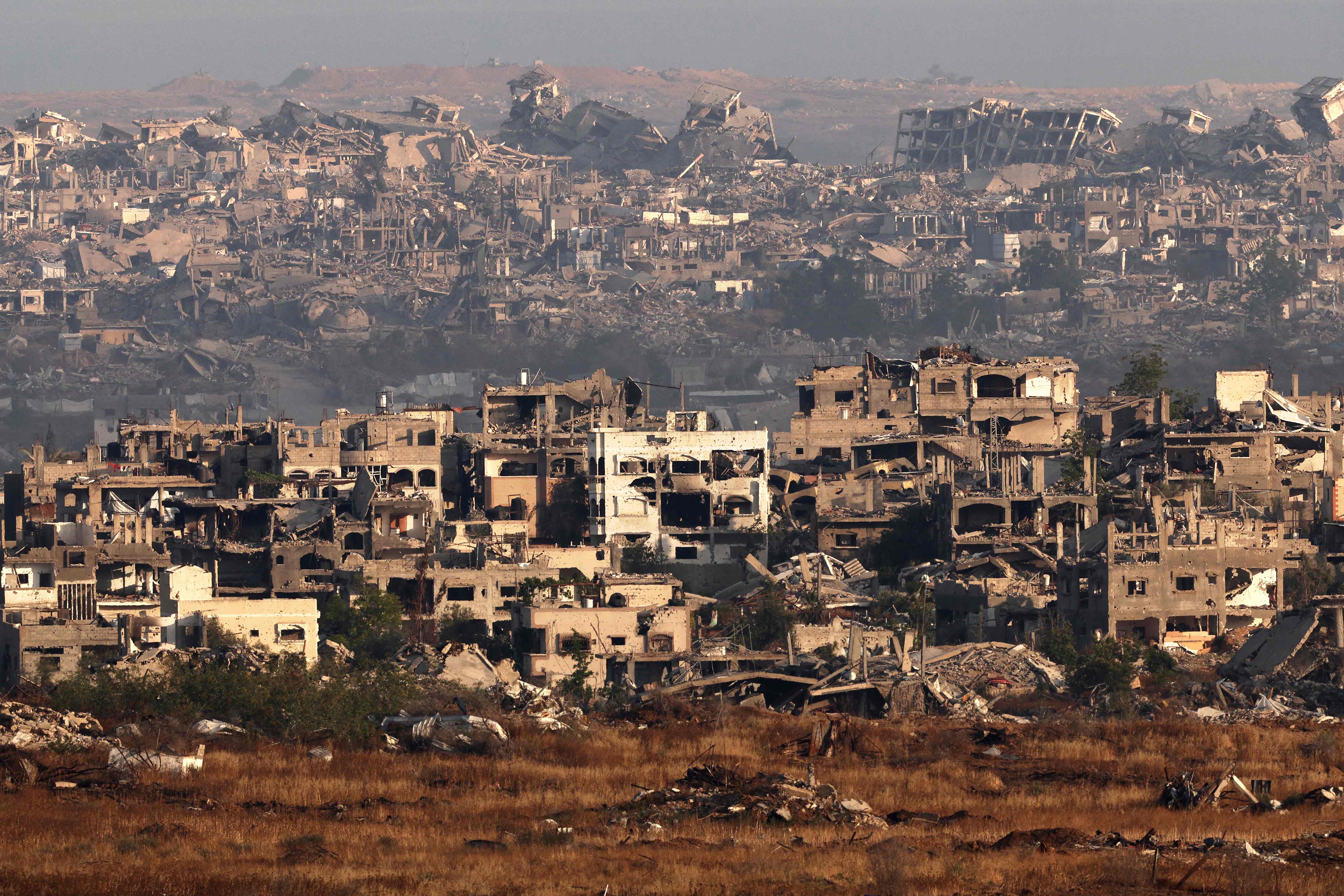 Ruiner av sönderbomade byggnader
