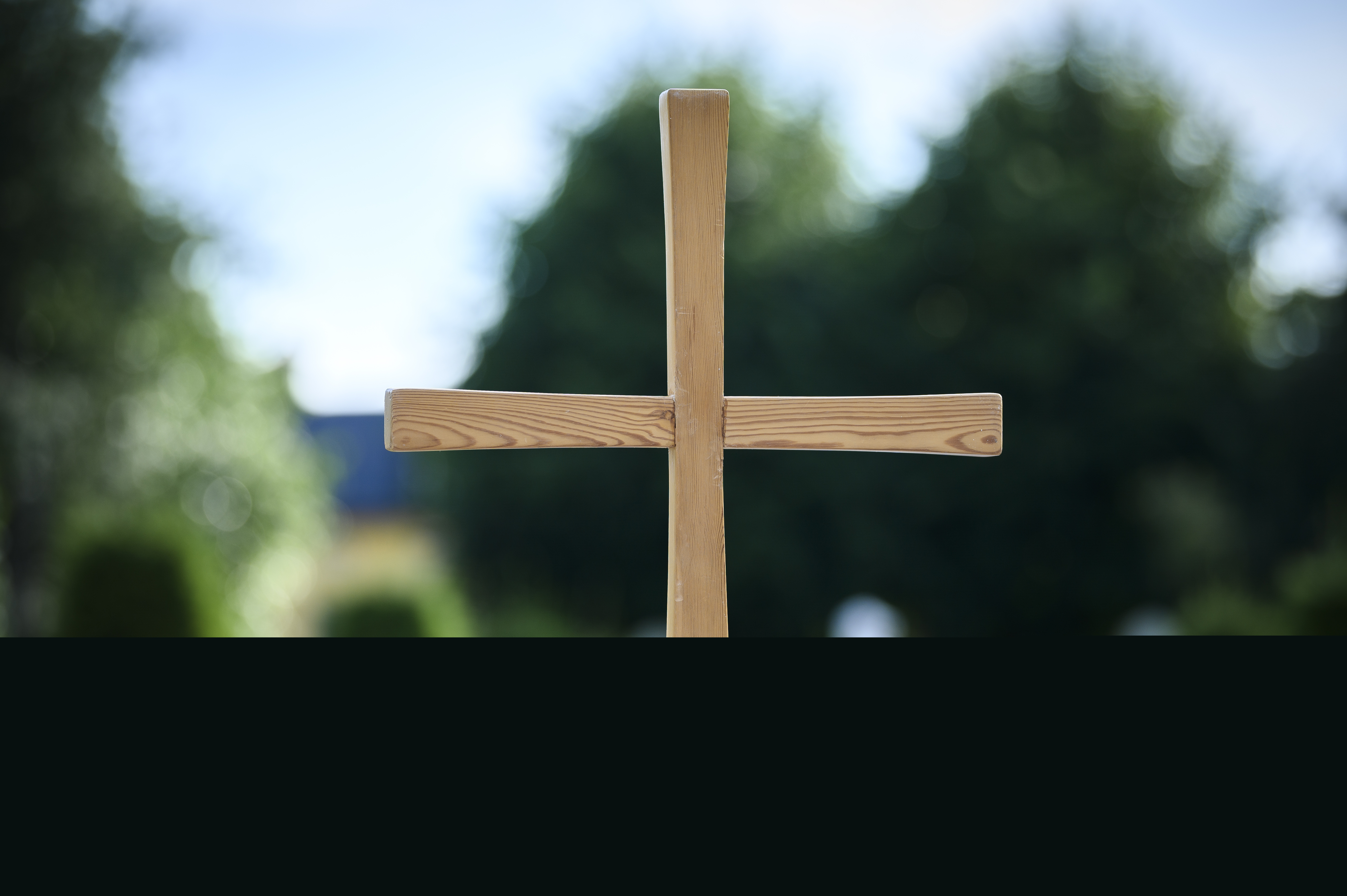 Ett träkors.