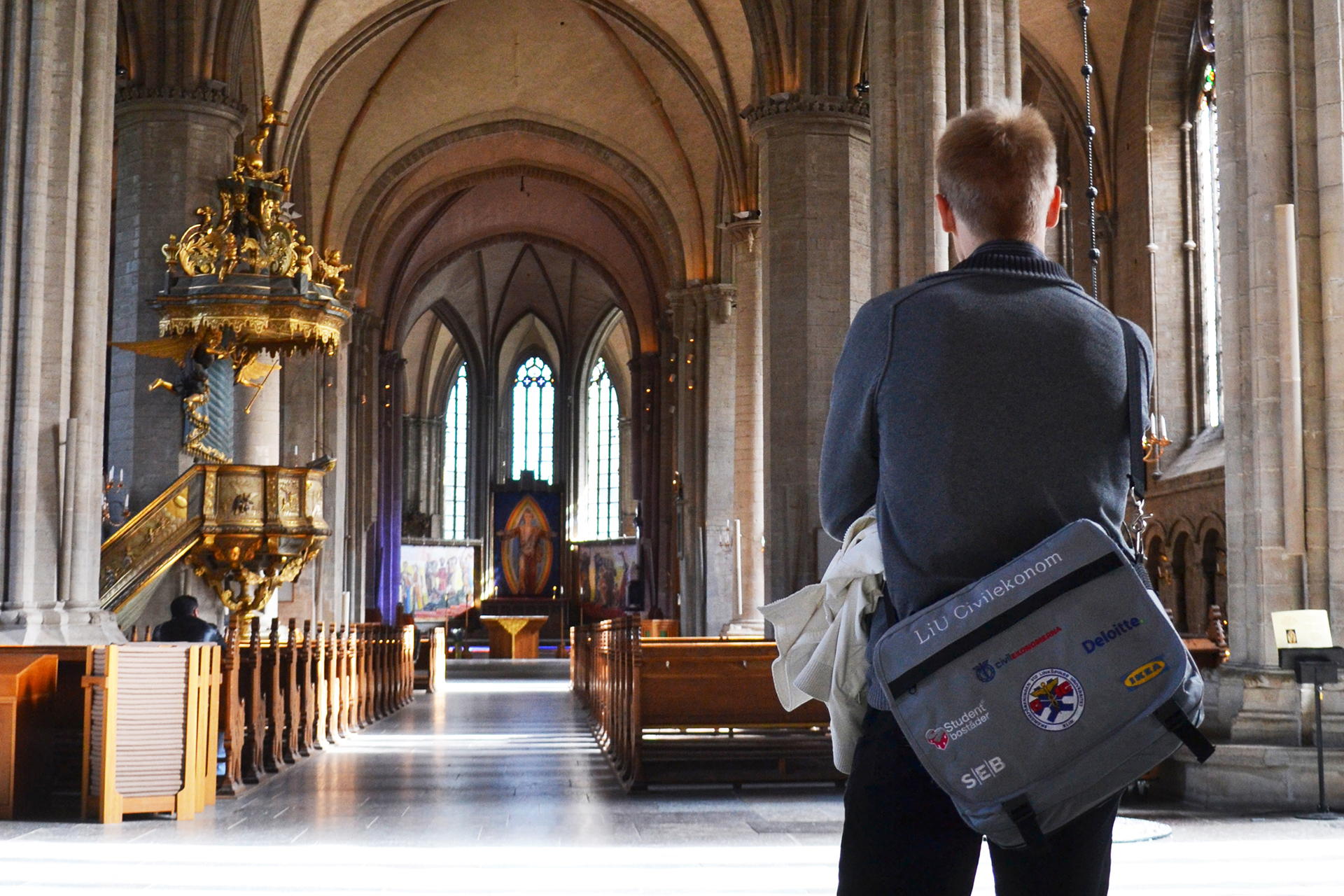 Student i domkyrkan
